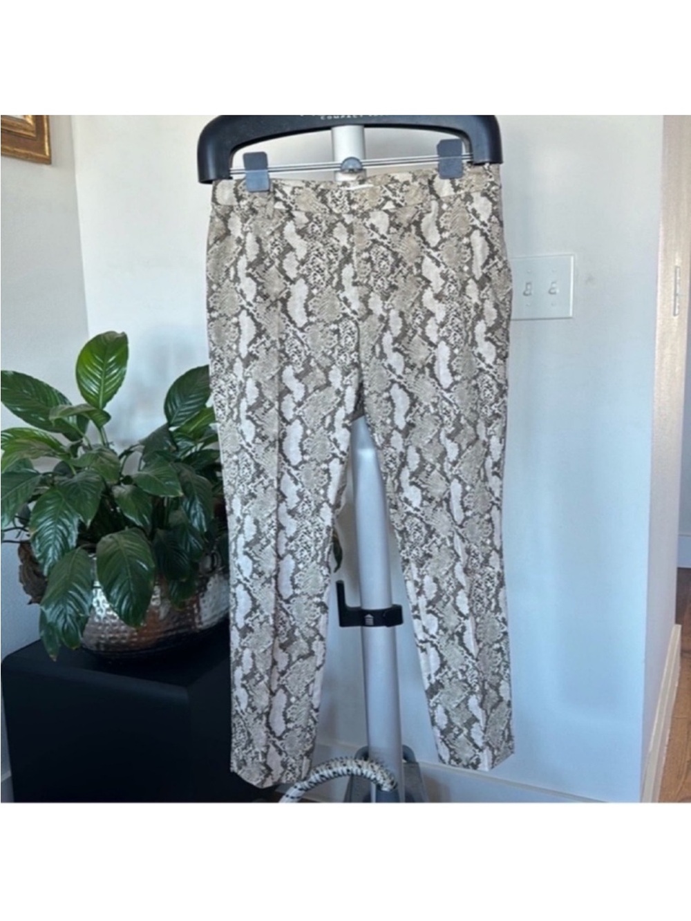 H&M Plus Snake print High Rise Cigarette dress pants Sz 14 Ivory Brown